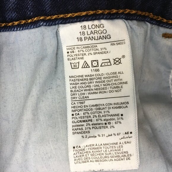 Old Navy Mid Rise Kicker Boot Cut Jeans Dark Wash Stretch size 18L length 34" - Picture 7 of 8